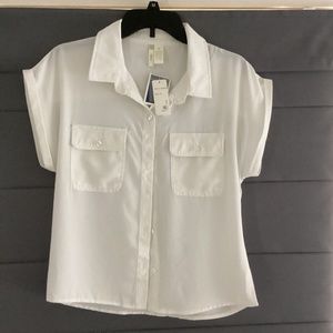 Donating to Goodwill 9/2! Japna Off-White Camp Shirt